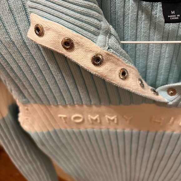 (NWOT) vtg Tommy Hilfiger powder blue and white half button up sweater size M - Picture 6 of 8